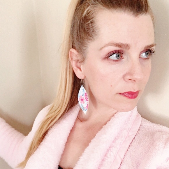 🌸Wildflowers leather earrings - hot pink & aqua - Picture 3 of 3